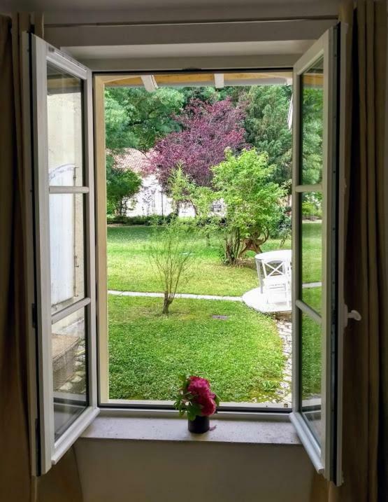 Le Domaine Des Platanes Bourg-Charente Exterior foto